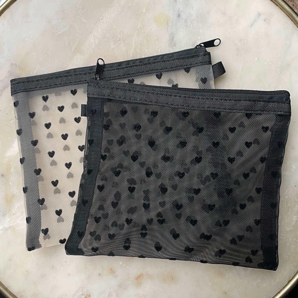 2 pack mesh bags with black velvet hearts